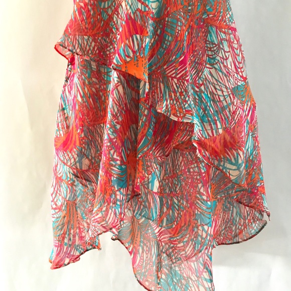 BCBG halter top, size M, 100% silk, worn twice - Picture 4 of 9